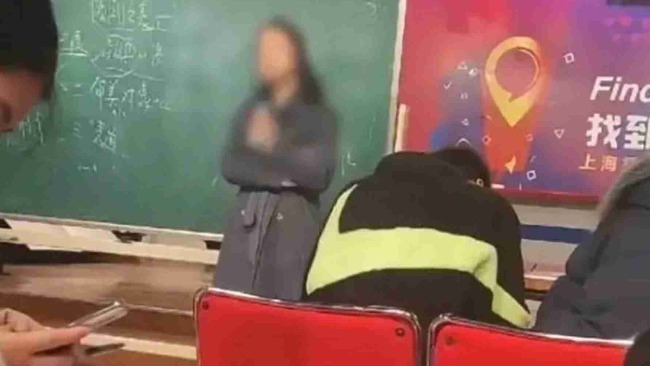 胡锡进:对震旦女教师的举报和处理应尽量放在校园内