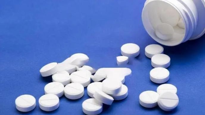 男子跨境网购“迷药”还群聊交流使用心得！被控走私毒品罪