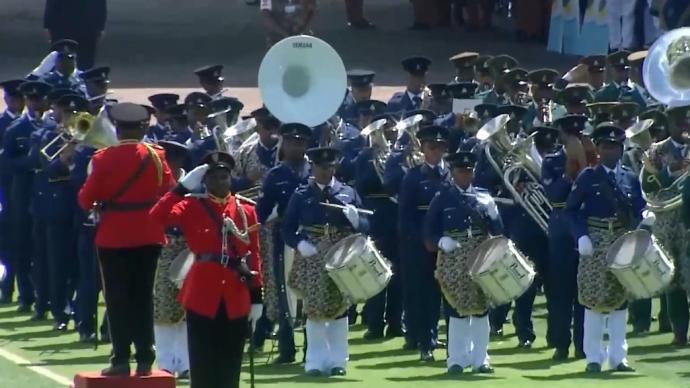 坦桑尼亚举行阅兵式，庆祝坦噶尼喀独立60周年