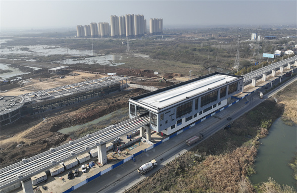 宁安城际和宁启铁路先后建成投运,南沿江,宁淮等一批高铁项目加快建设