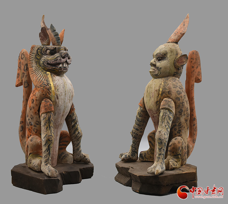 慕容智墓出土镇墓兽