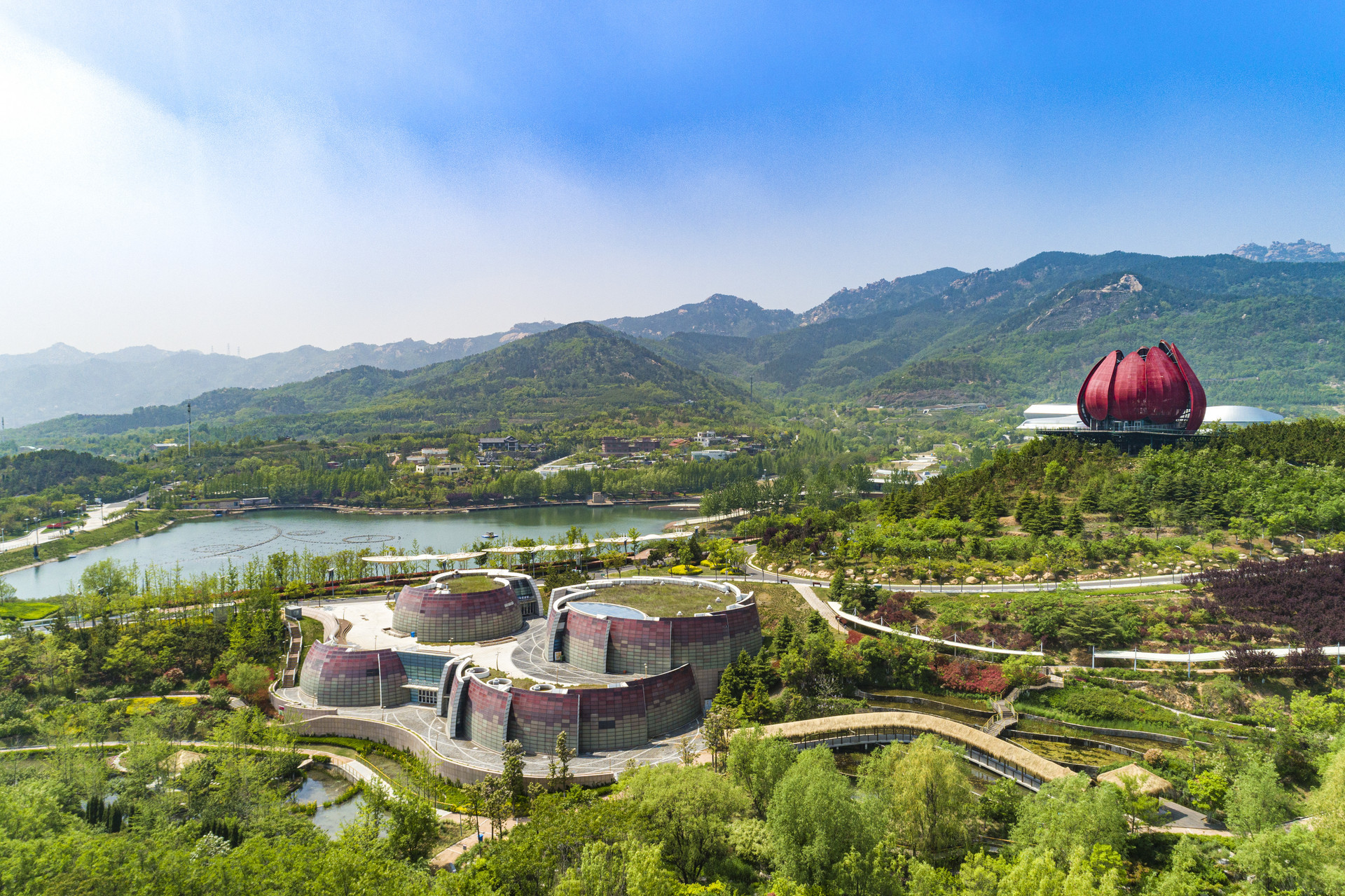 “神兽”即将出笼？这份青岛亲子游攻略请收好！