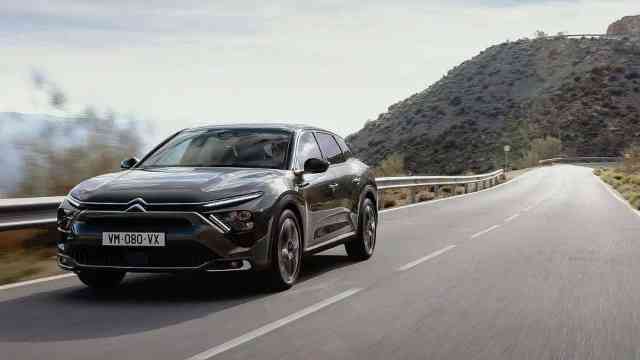 凡尔赛麋鹿测试成绩120km/h？