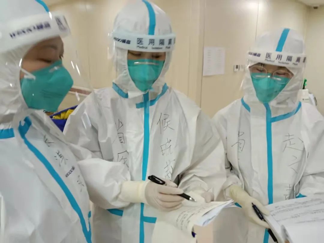 岂曰无衣，与子同裳！致敬甘肃省医抗疫逆行者