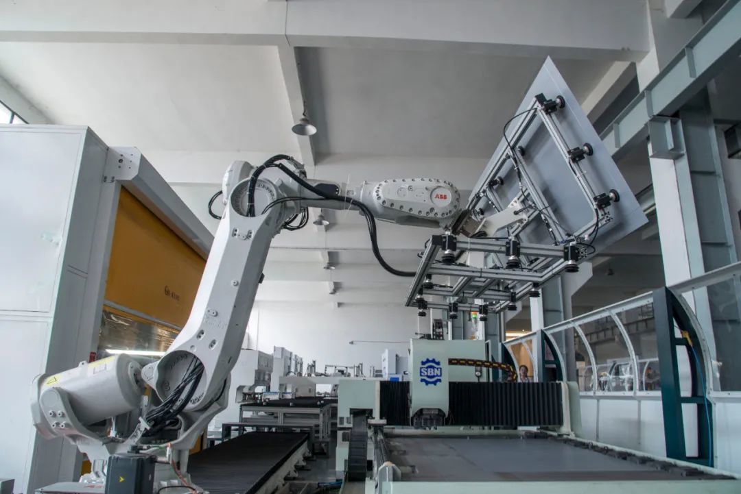 防疫生产两手抓金华为企纾难解困