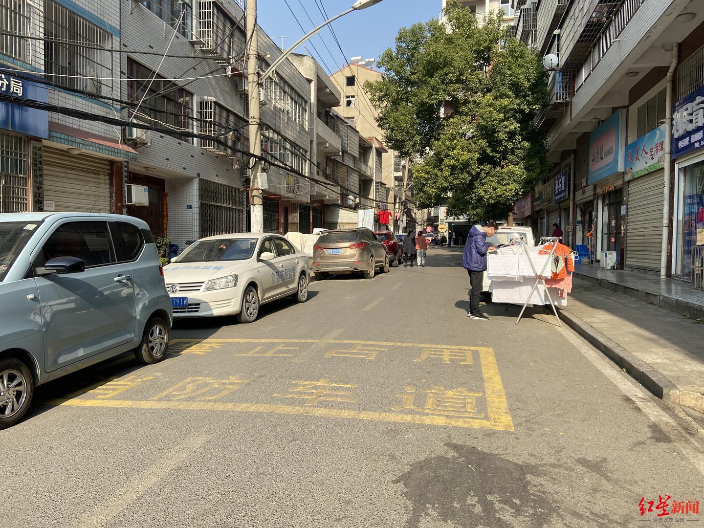 武汉俩姐妹火灾中不幸身亡网传消防车救援被堵