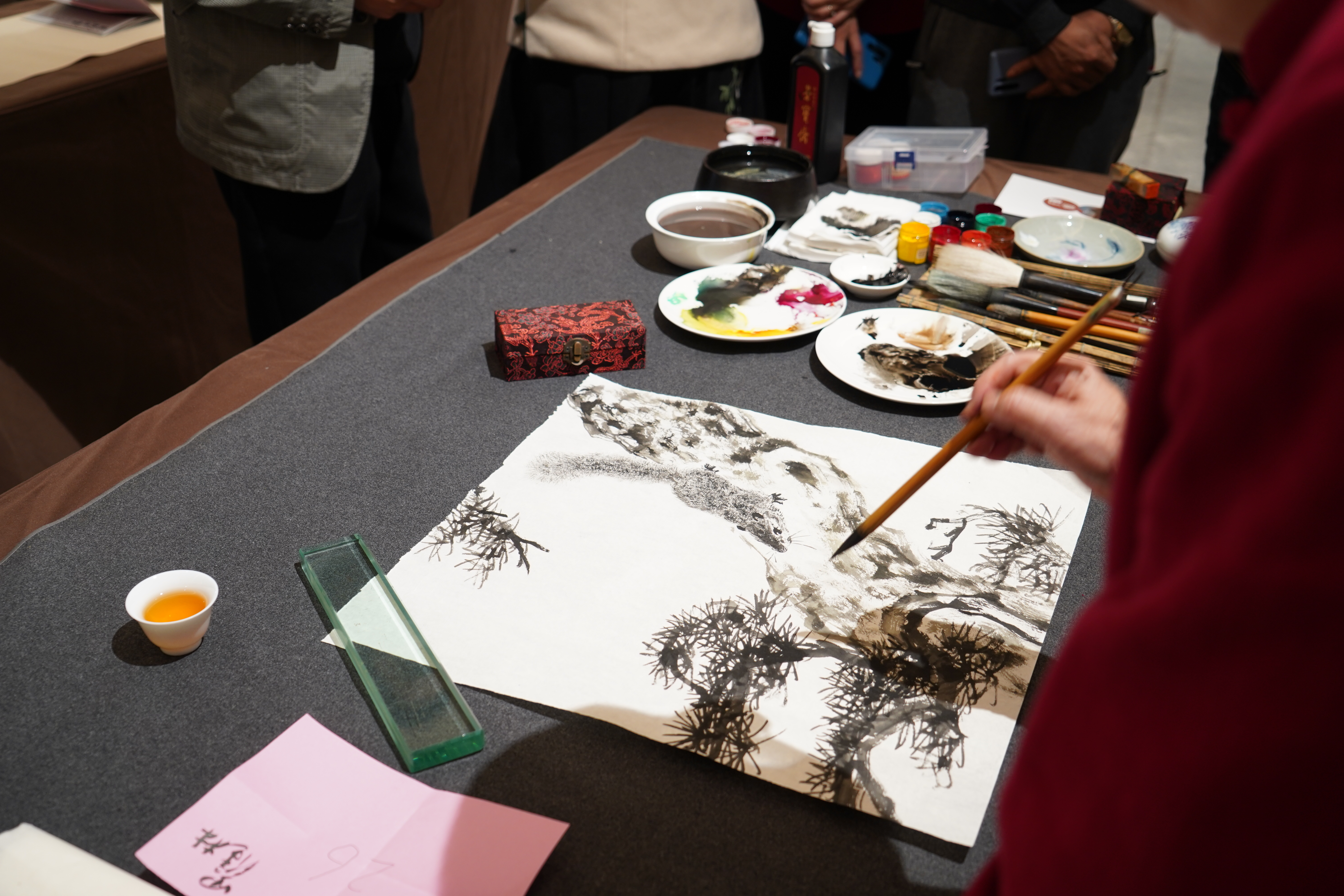 海派花鸟领军人物梅若老师个人书画作品展在惠州市汤泉荟成功举办
