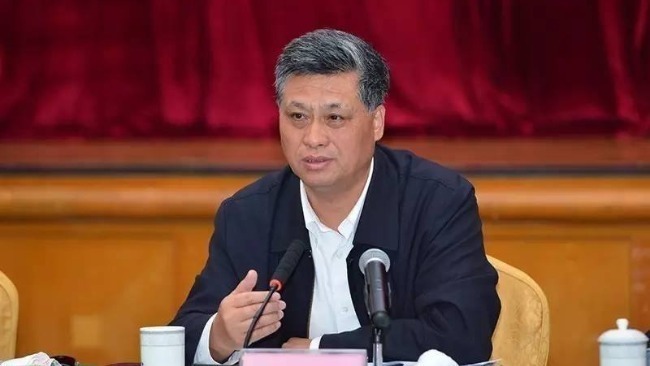 新闻晚报:拜登与民众通话遭"暗算" 持bno移英港人