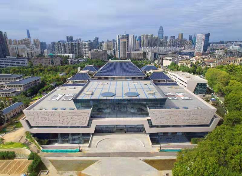 4万平方米的湖北省博物馆新馆今天下午三点正式开放.