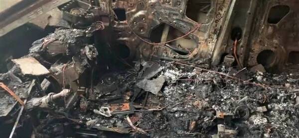 本月第三起!疑似威马EX5自燃:殃及周围车辆和建筑