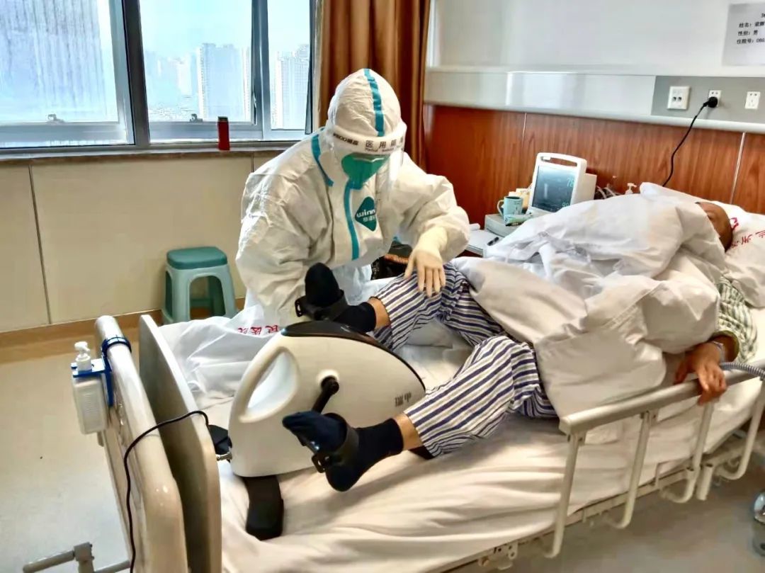 岂曰无衣，与子同裳！致敬甘肃省医抗疫逆行者