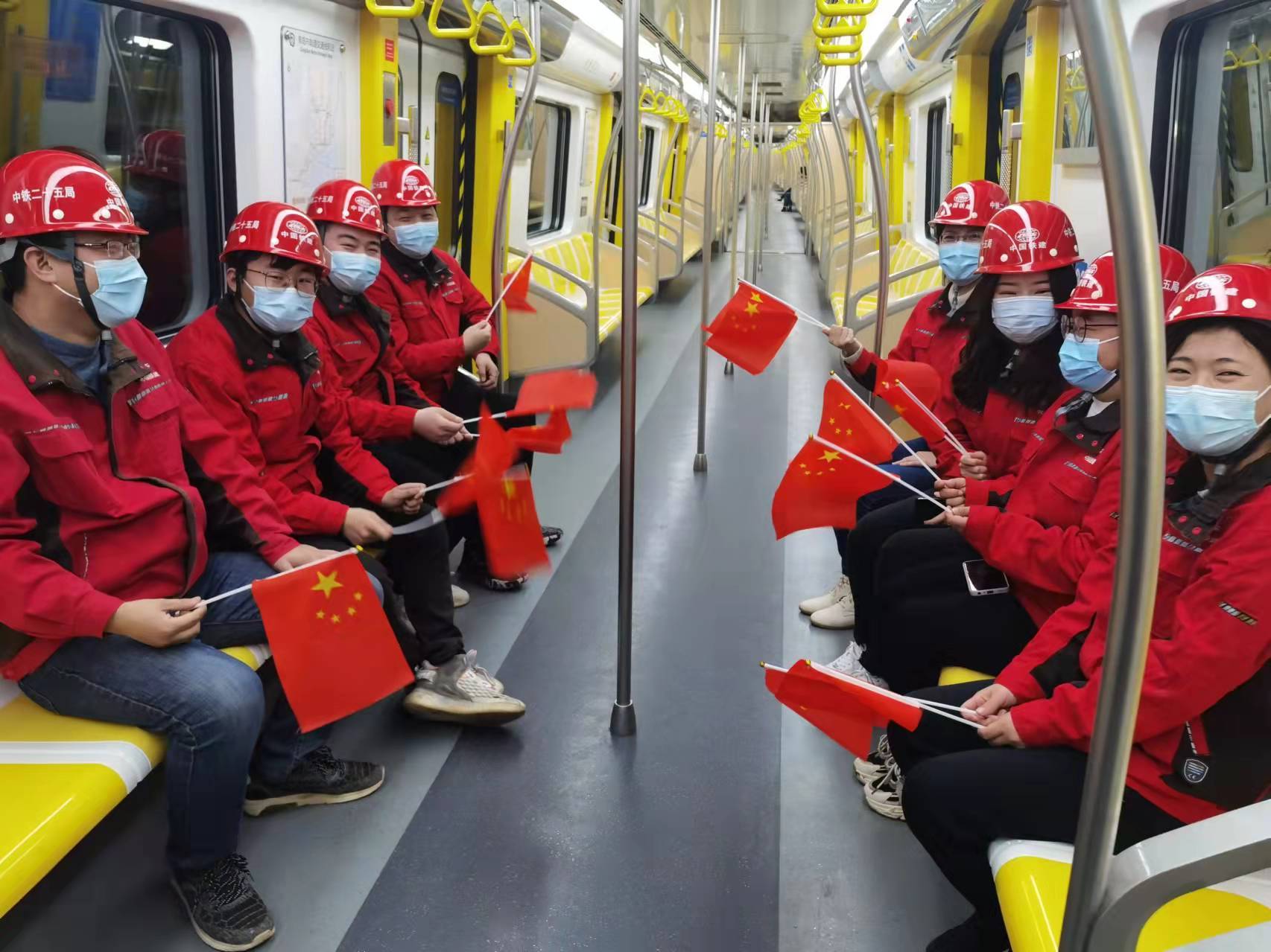 青岛地铁1号线试乘开始 预计年底全线通车