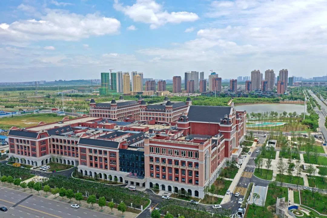 重磅助力抗疫守护生命武汉金银湖协和医院工程摘得中天控股集团第27座