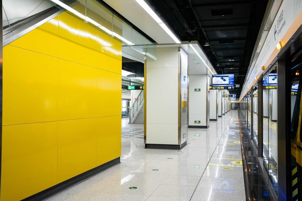 青岛地铁1号线试乘开始 预计年底全线通车