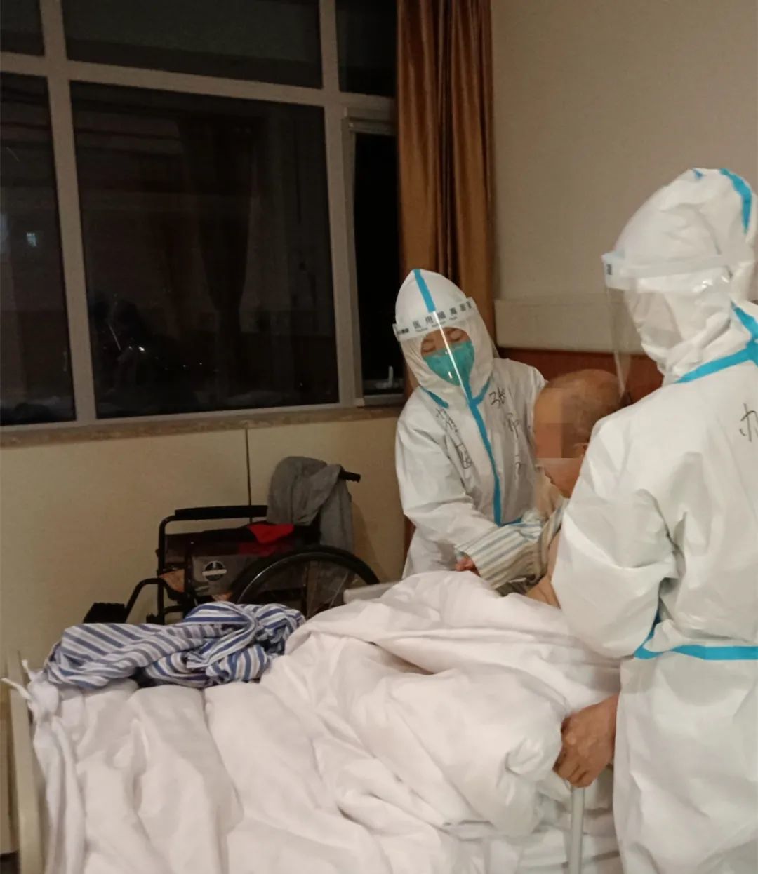 岂曰无衣，与子同裳！致敬甘肃省医抗疫逆行者