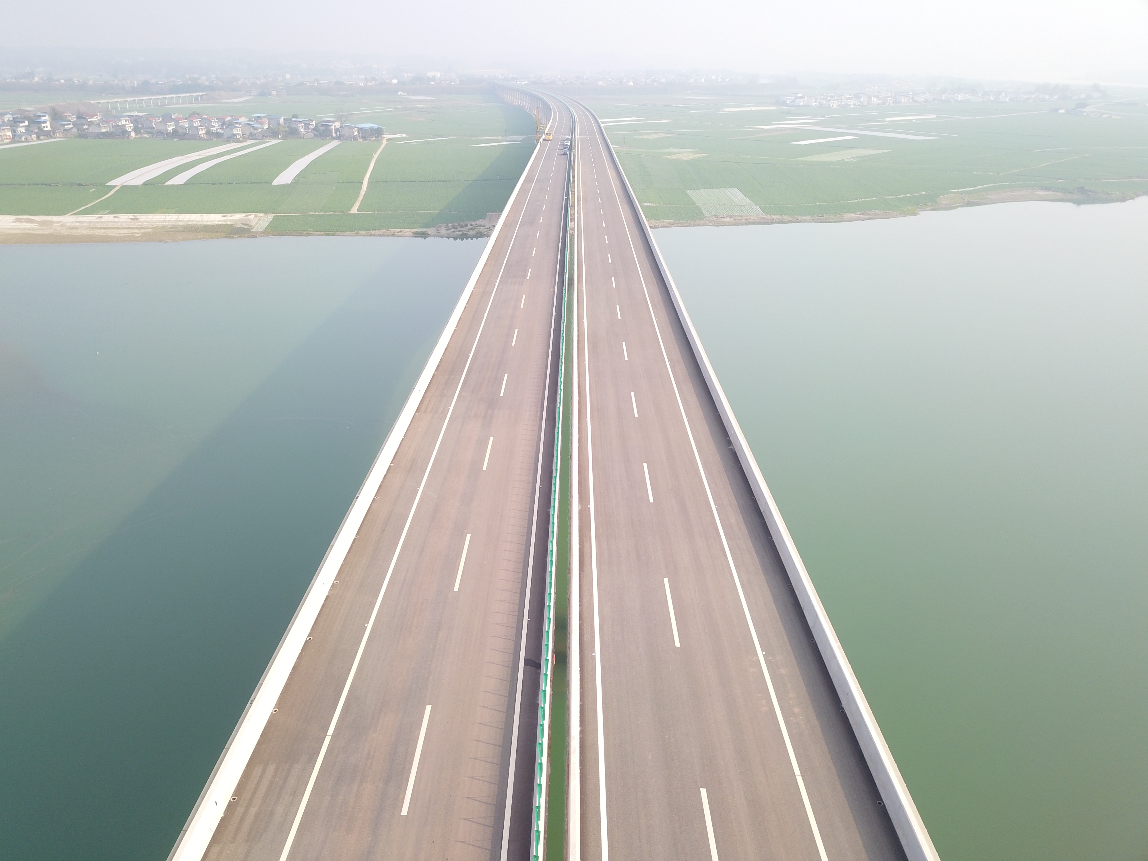 重庆合安高速公路图片