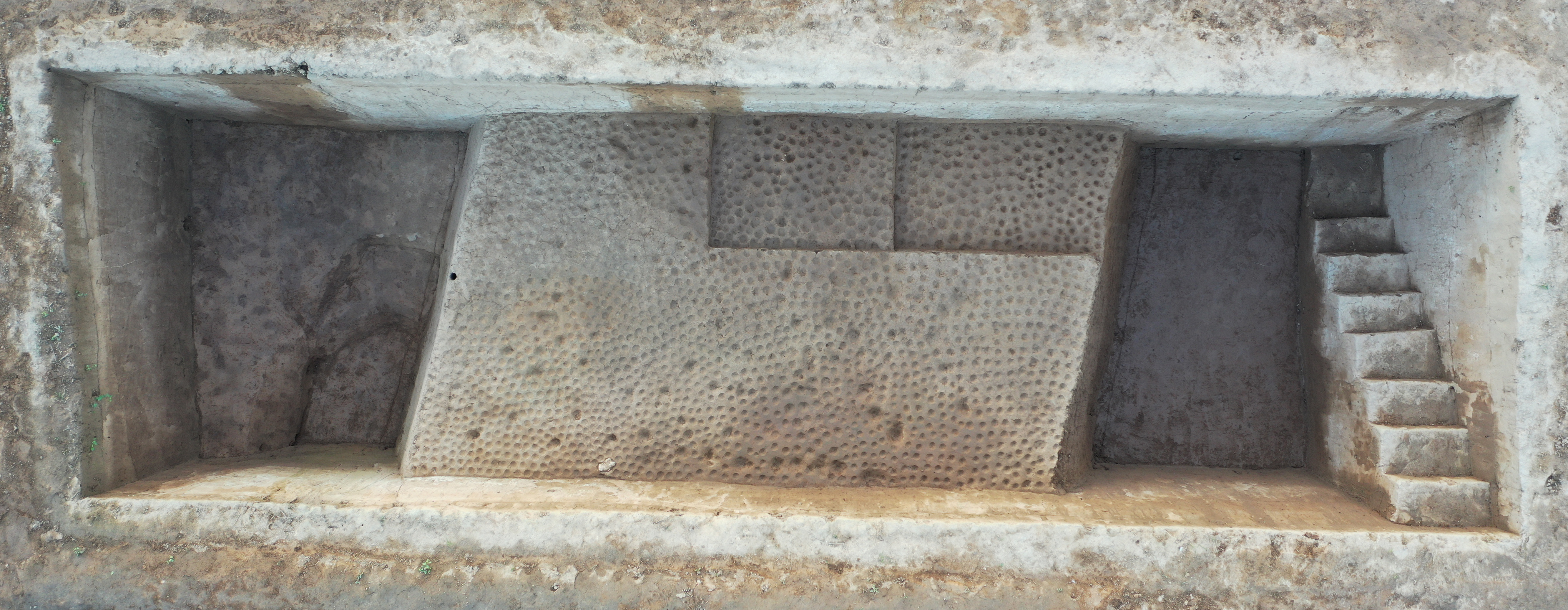 遇村遗址城墙解剖