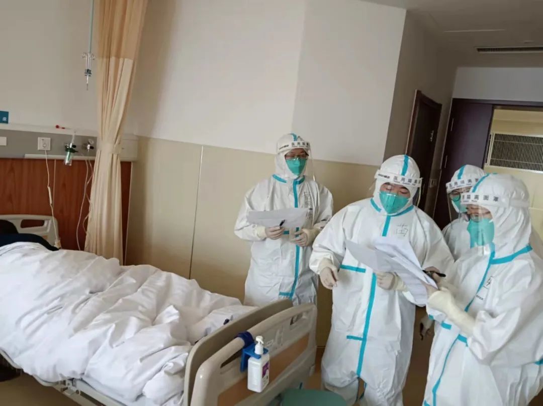 岂曰无衣，与子同裳！致敬甘肃省医抗疫逆行者