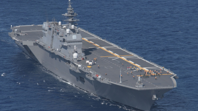 日本“出云”号护卫舰进行所谓航母化改造