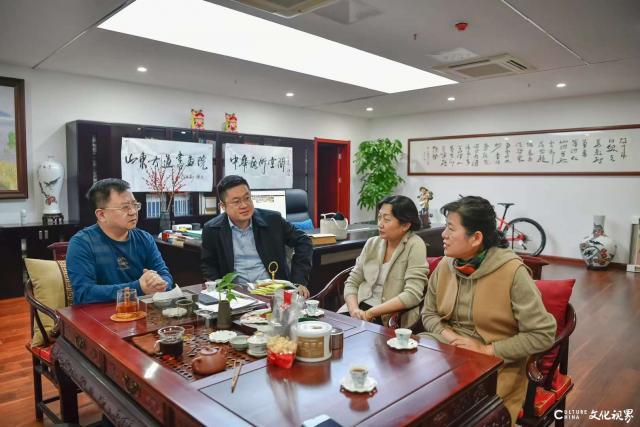 雅自静出灵动现——著名画家张德娜、曹暇走进文化视界