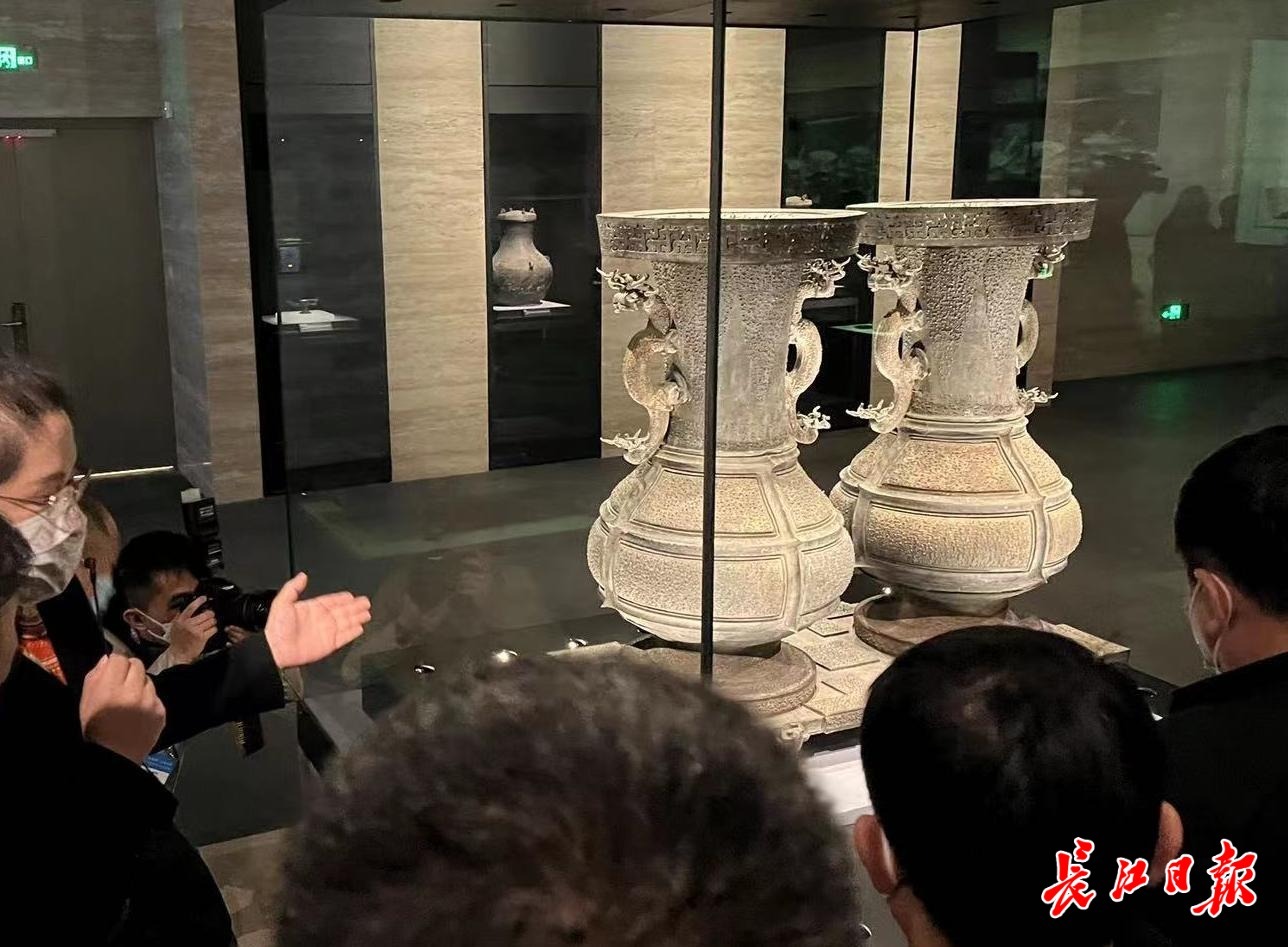 参加首届中国(武汉)文化旅游博览会的国内各省嘉宾曾提前参观省博。(资料图) 万建辉 摄