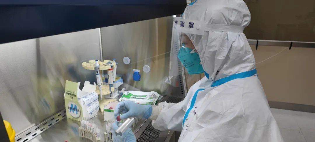 岂曰无衣，与子同裳！致敬甘肃省医抗疫逆行者