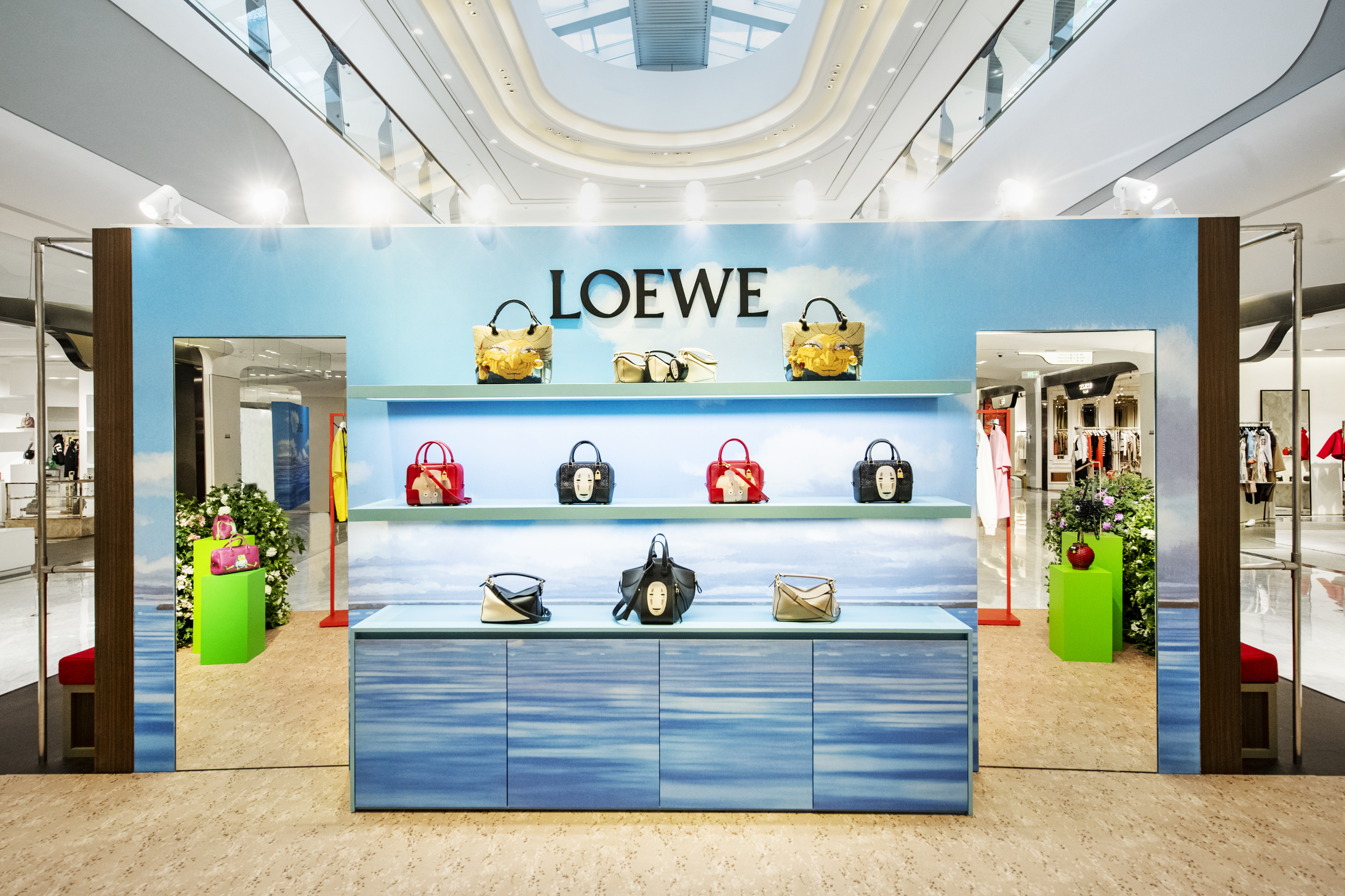 loewe羅意威x千與千尋特別合作系列限時店