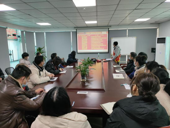 武汉蔡甸区先模职工宣讲队深入企业为一线职工分享学习党的六中全会