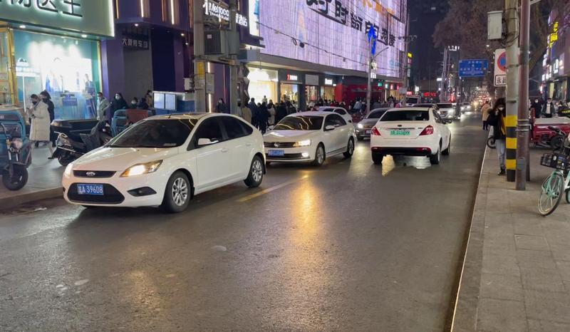 兰州知名夜市“搬家”啦，你逛了吗？