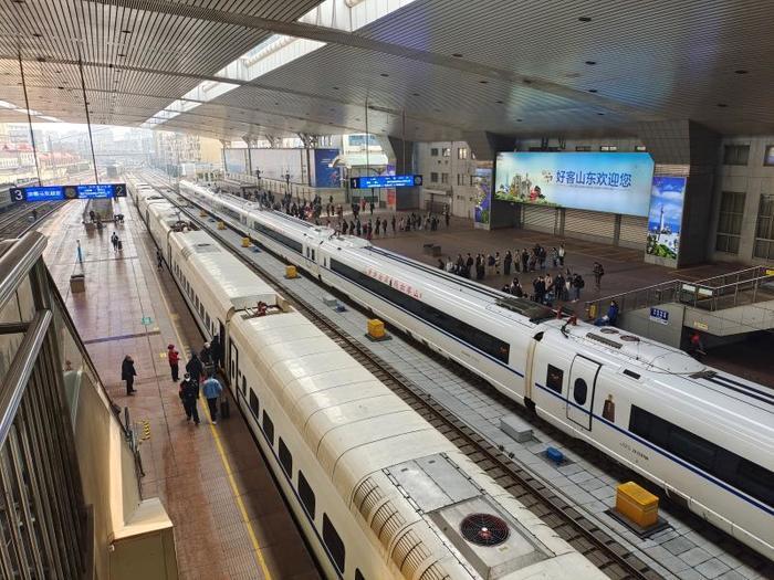 铁路济南站运行新图新增旅客列车19对济菏间高铁增至28趟