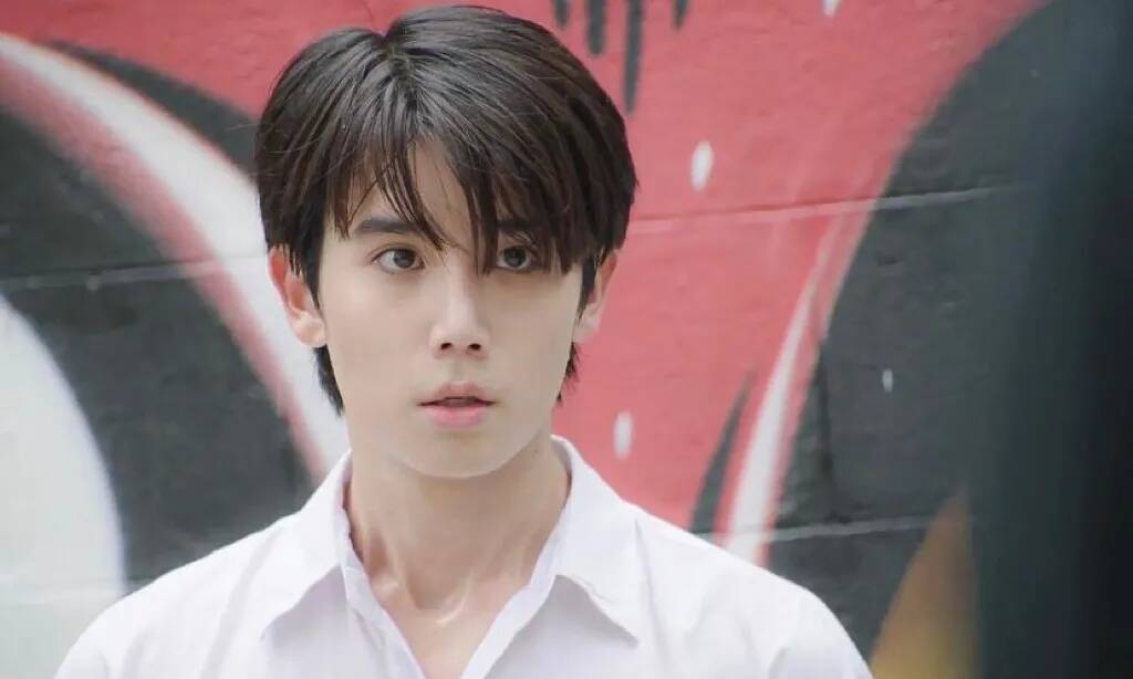 还有今年刚出道,第二部剧就是主角的jimmy.