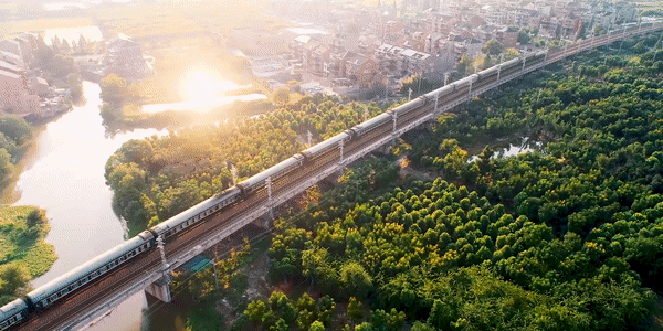 天辰注册登录最低3万1张！中国人终于有自己的超豪华火车了，买吗？