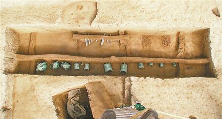 礼县大堡子山遗址乐器坑