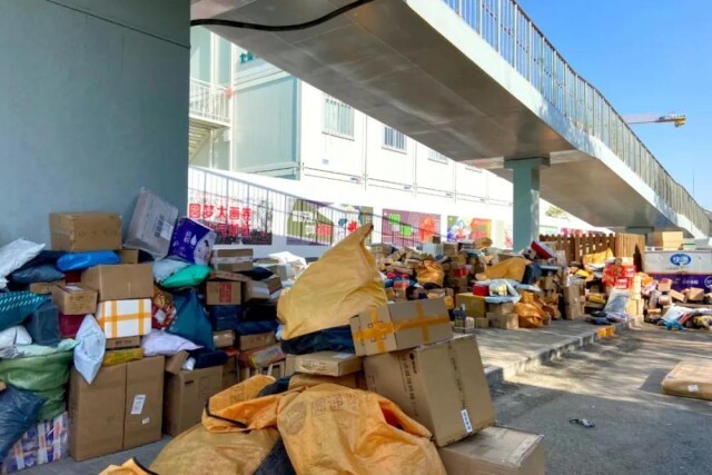 快递“春节不打烊” 快递服务是否也“不打折”?