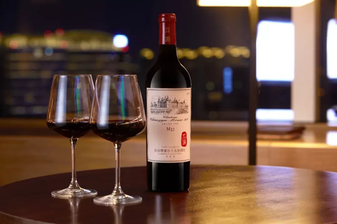 龙谕m12赤霞珠干红在《enos》品酒报告获评五星级_葡藤匠心网