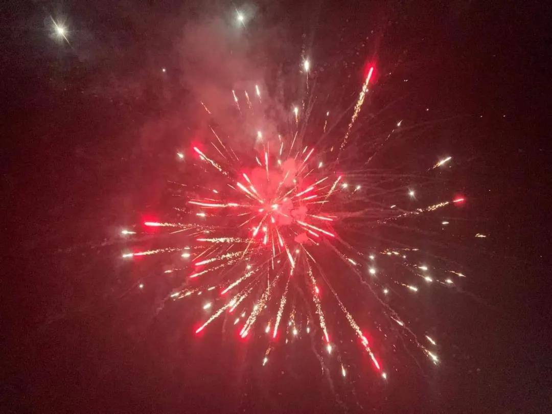 极乐汤周年狂欢高燃来袭！免费泡汤、汉服打卡……精彩享不停