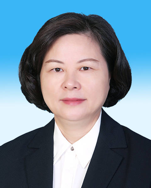 汉族,1966年8月生,中央党校大学,中共党员,当选为汕尾市人大常委会副