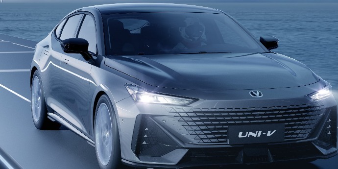 长安UNI-V先享预定价13.49万 到底是贵了还是便宜了？