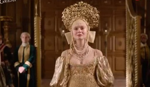 《凯瑟琳大帝》续订第三季 凯瑟琳成为母亲并荣登皇位