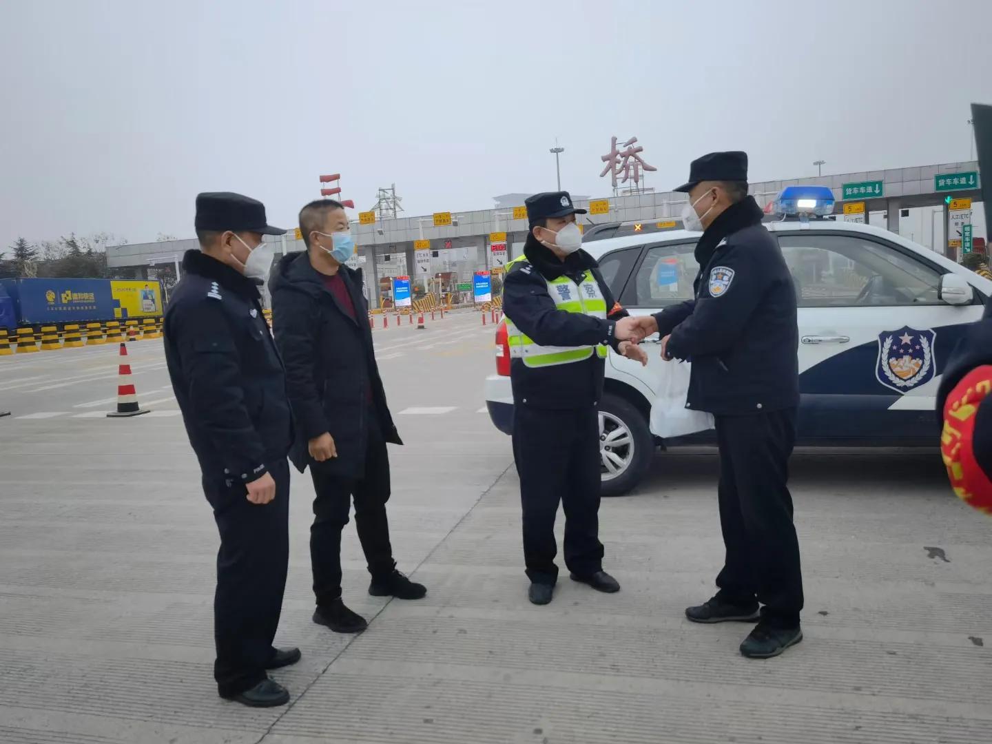 暖“心”闻：陕西公安民警接力为癌症患者护送救命药