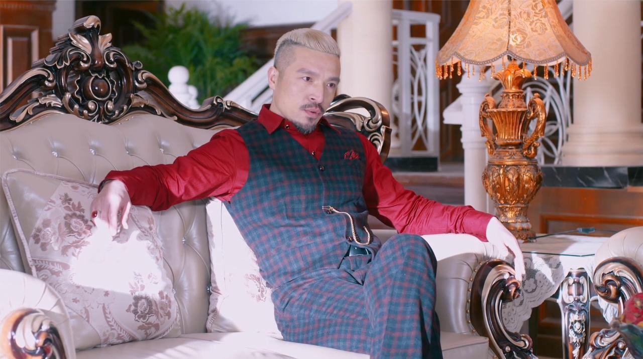 新猛龙过江:一杯酒还一条命?二男子为同一心上人大打出手,绝了