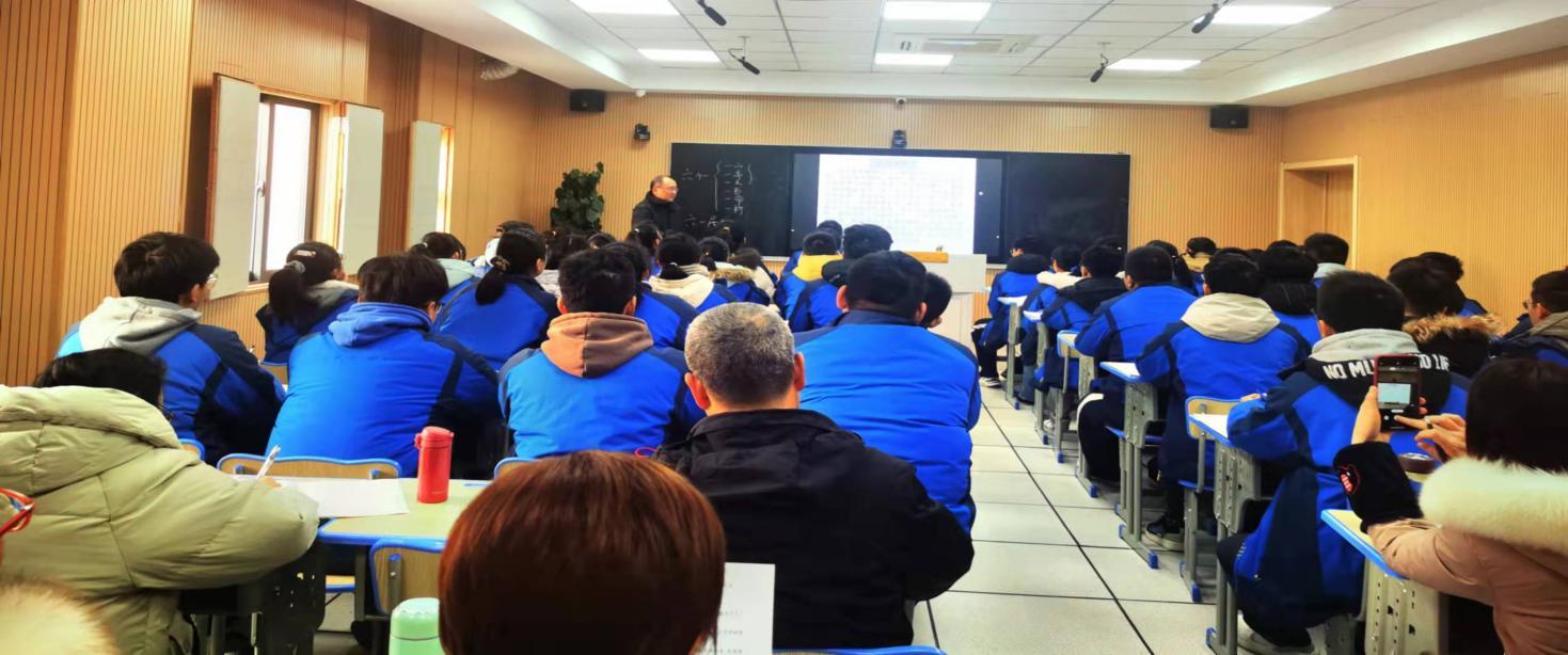 来安县第三中学校长亲上示范课唱响教学主旋律