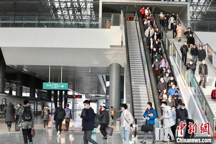 2022年南铁春运：智能设备助力防疫4条新线便利出行