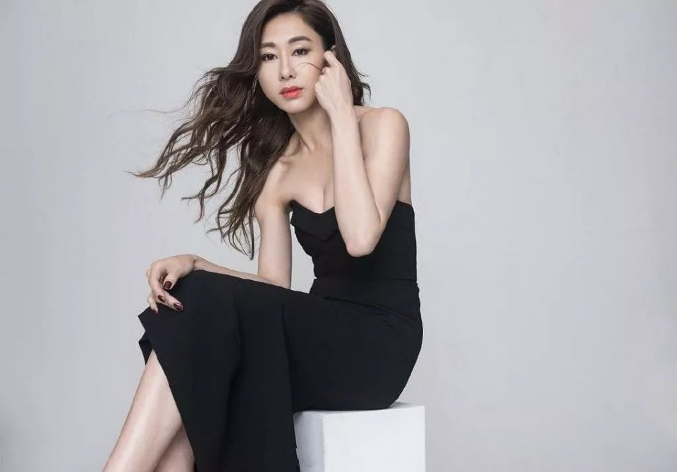 胡定欣:最年轻的连庄视后__凤凰网