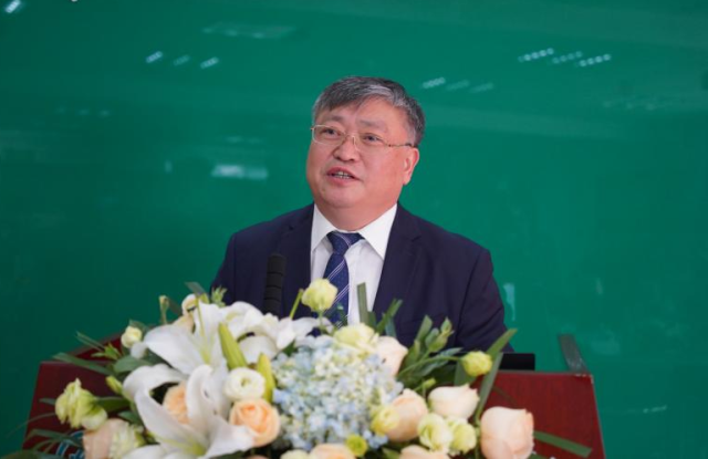 山东大学齐鲁医院李刚教授团队发文首次揭示脑胶质瘤免