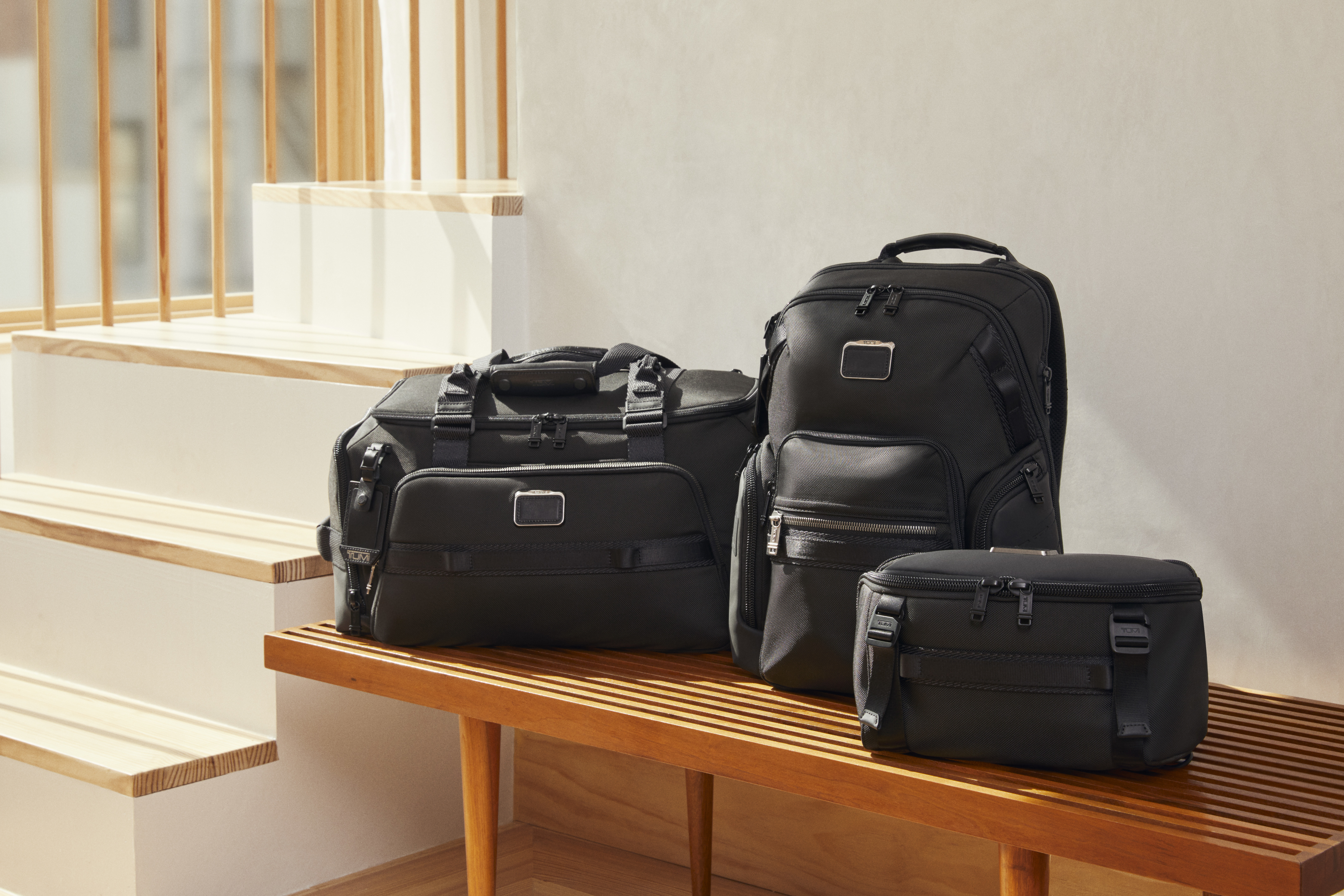 tumi途明携手四位品牌大使演绎alphabravo全新系列