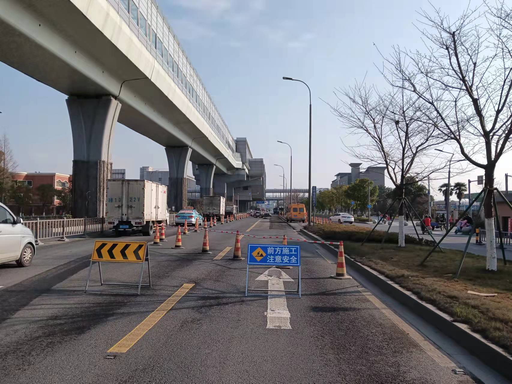 宁镇路新年焕发新气象 江北区高标准打造精品路线