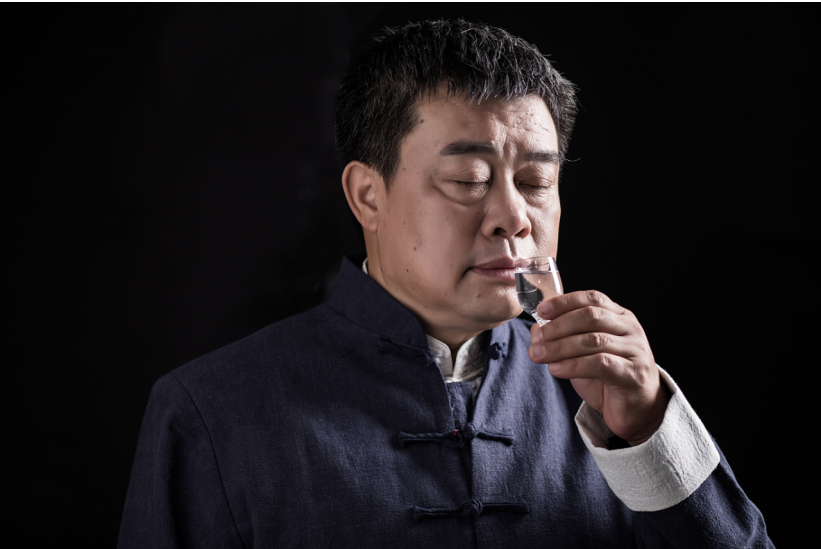 贵州省仁怀市茅合酿酒集团有限责任公司董事长中国酱香酒酿酒大师方廷