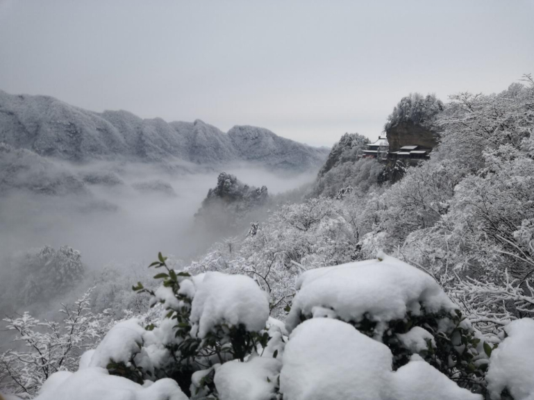 武当雪景 拍摄者:汪伟冬日武当 拍摄者:汪伟
