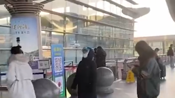 全国40个机场上线“易安检”护航春运